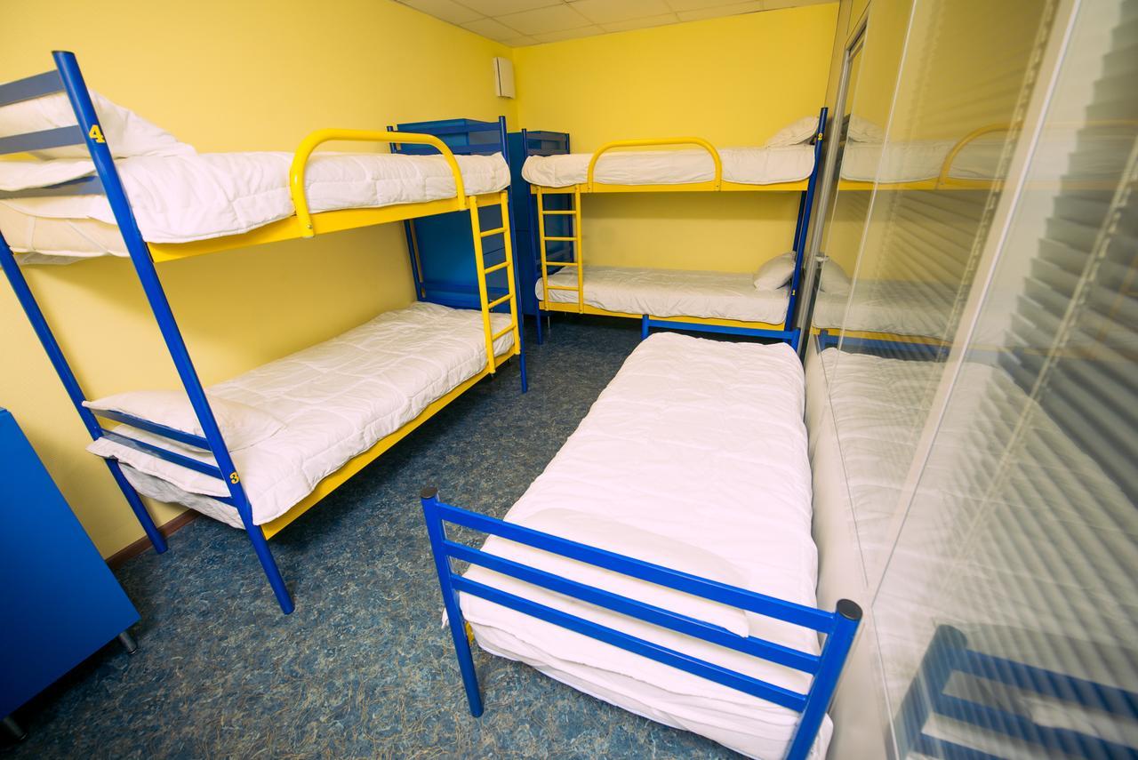 Tenistiy Hostel Odessa Buitenkant foto